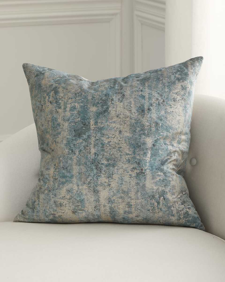 Heidi Decorative Pillow, 22" Square